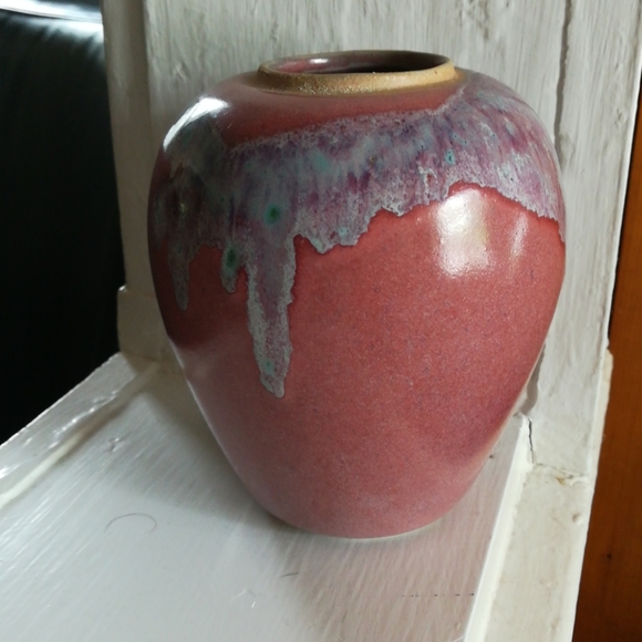 Vase - Picture 2 of 3